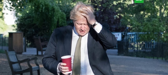 Прохожий отчитал британского премьера за прогулку в парке // НТВ.Ru